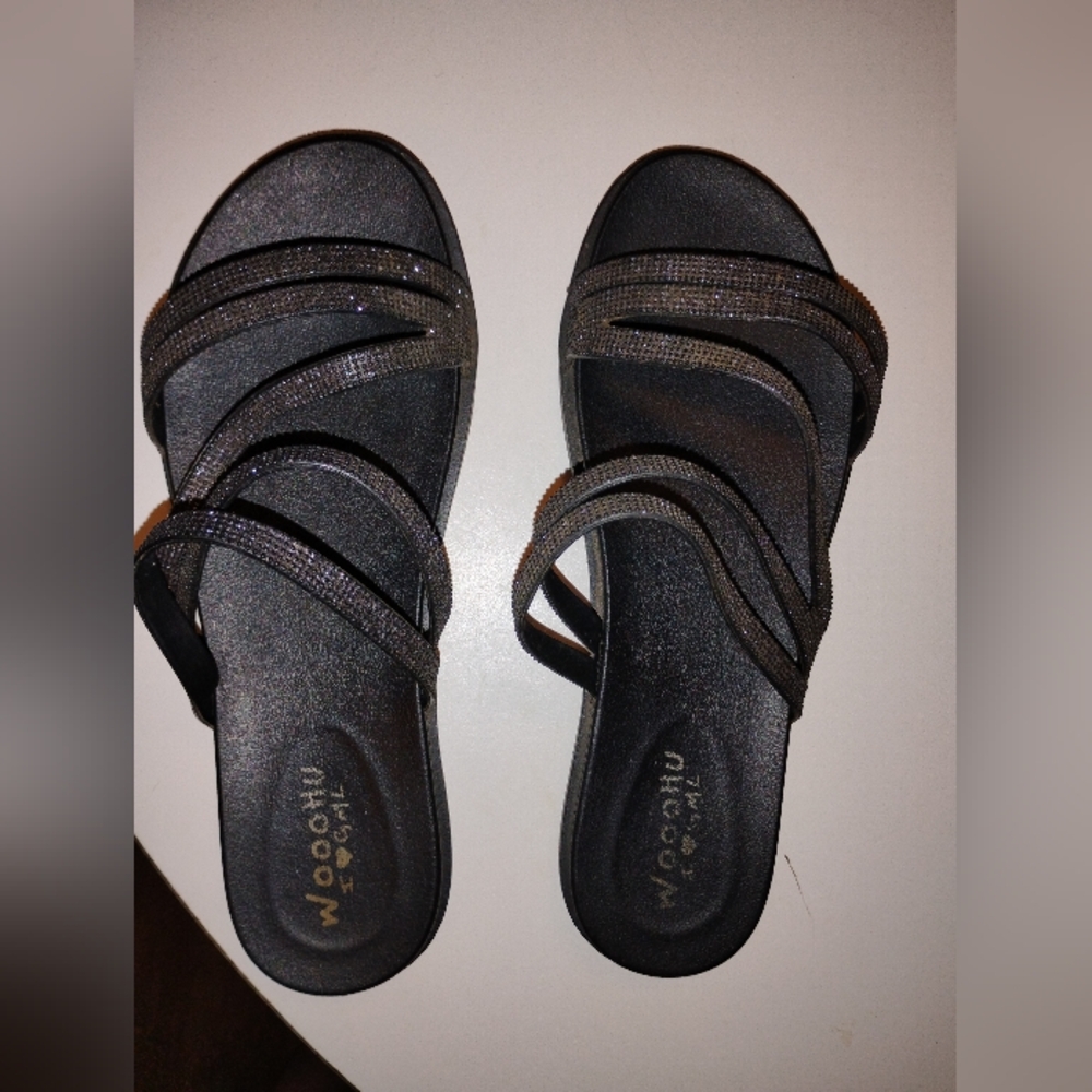 Size 7 Ladies Sandals